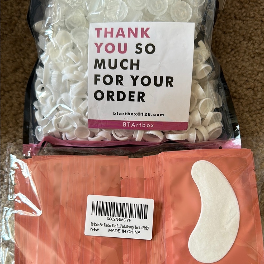 White Eyelash Glue Rings with Under Eye Patches